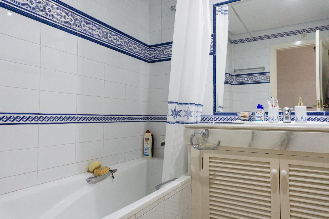 White Pearl Beach Elviria Marbella Bagian luar foto
