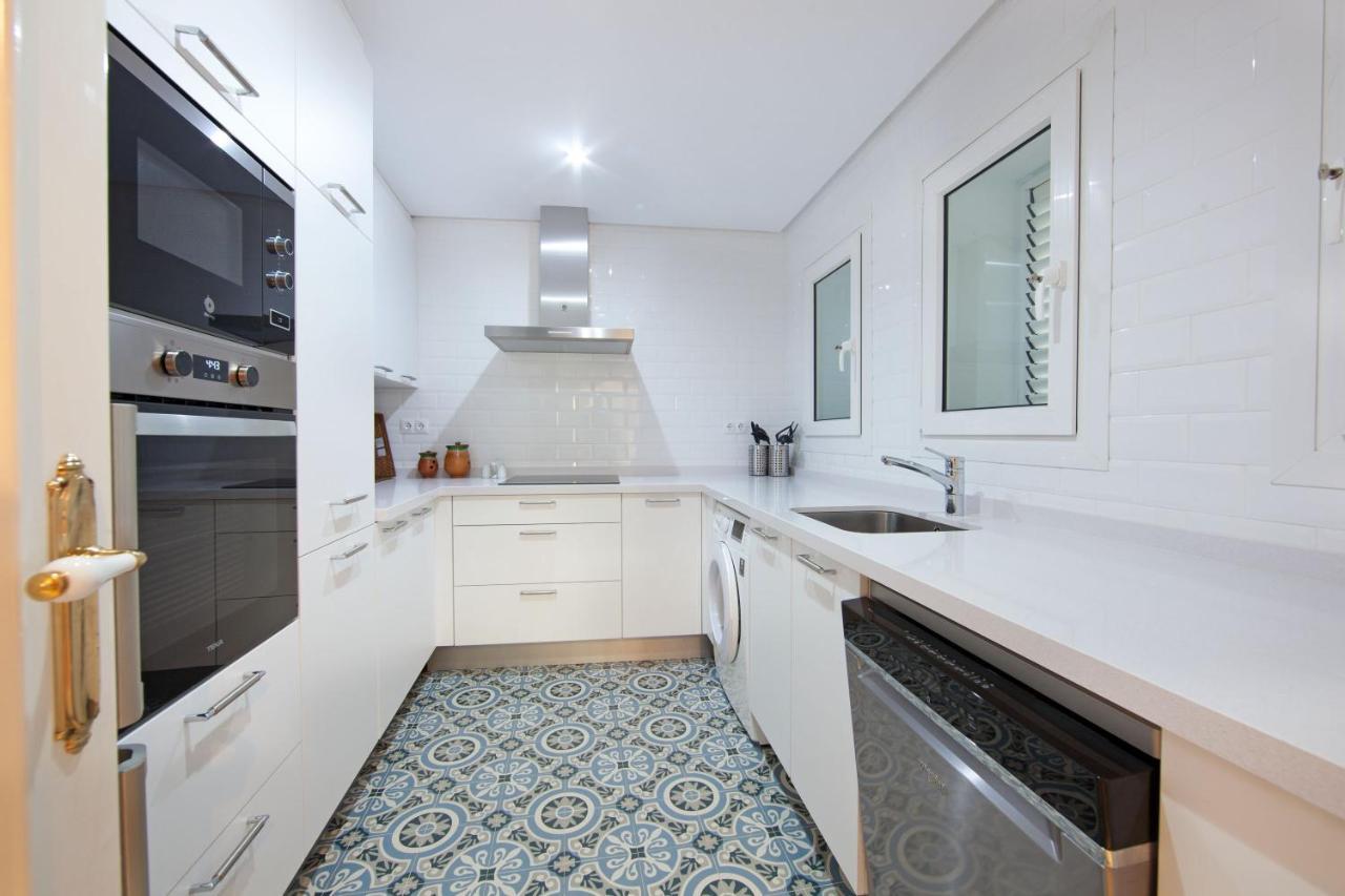 White Pearl Beach Elviria Marbella Bagian luar foto