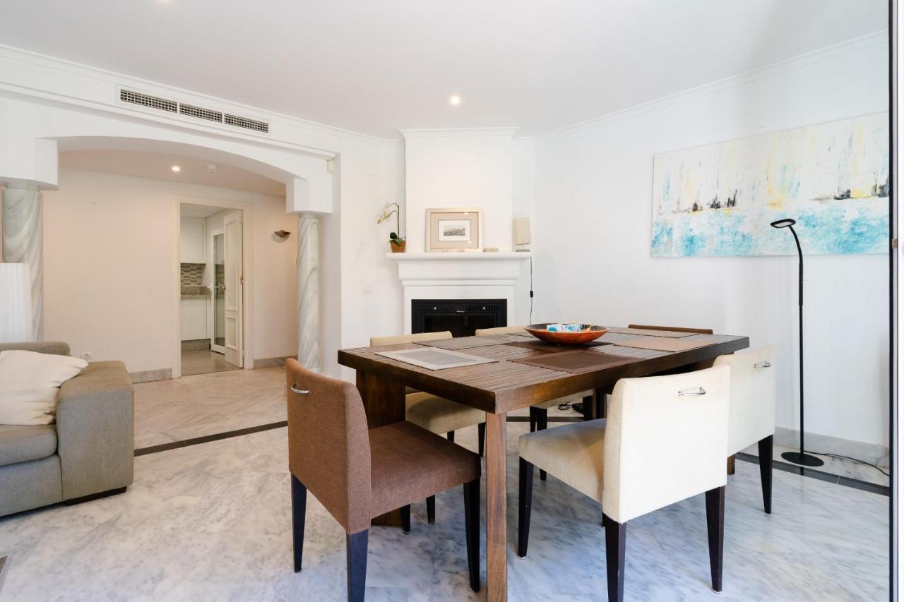 White Pearl Beach Elviria Marbella Bagian luar foto